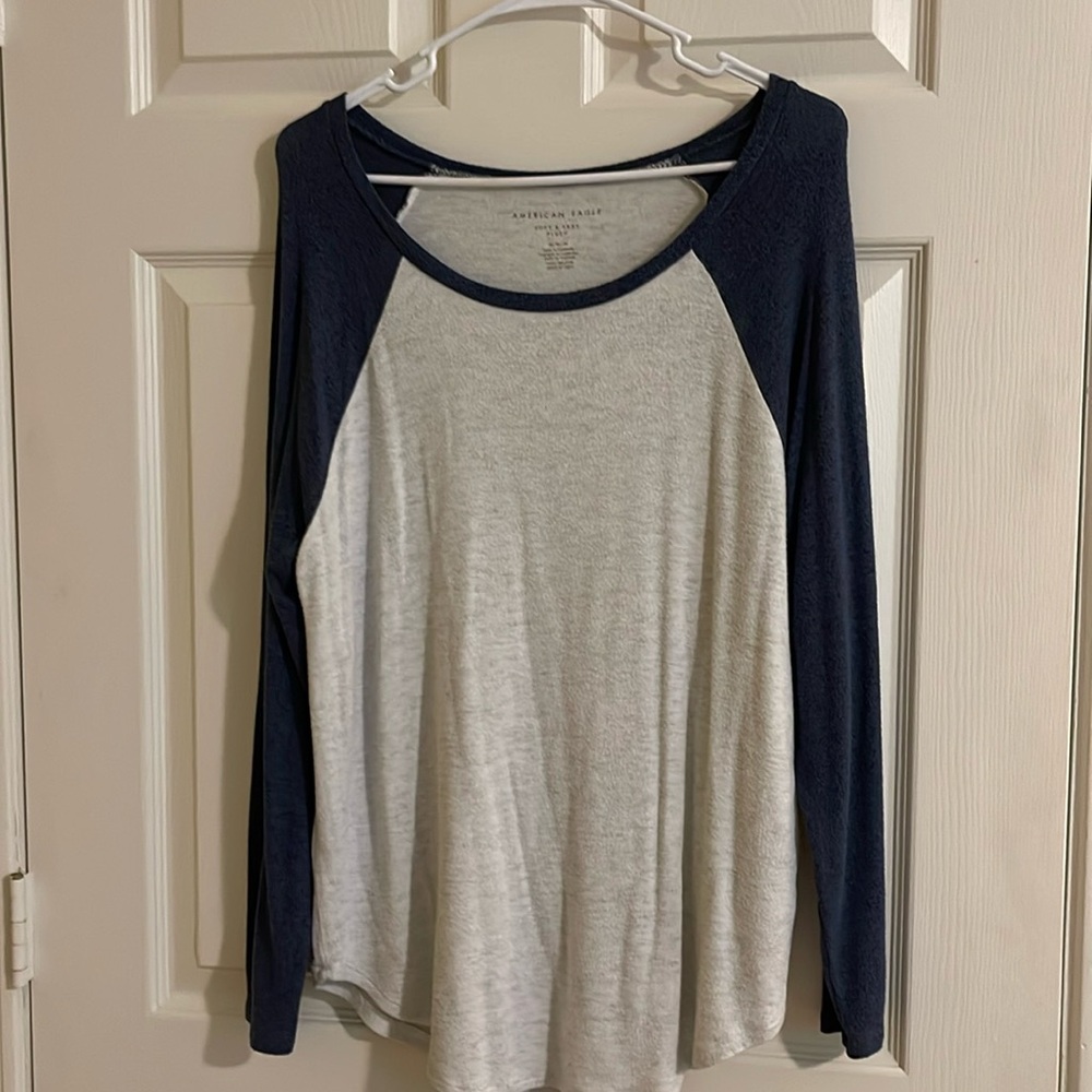 American Eagle Soft & Sexy Plush Long Sleeve T-Shirt